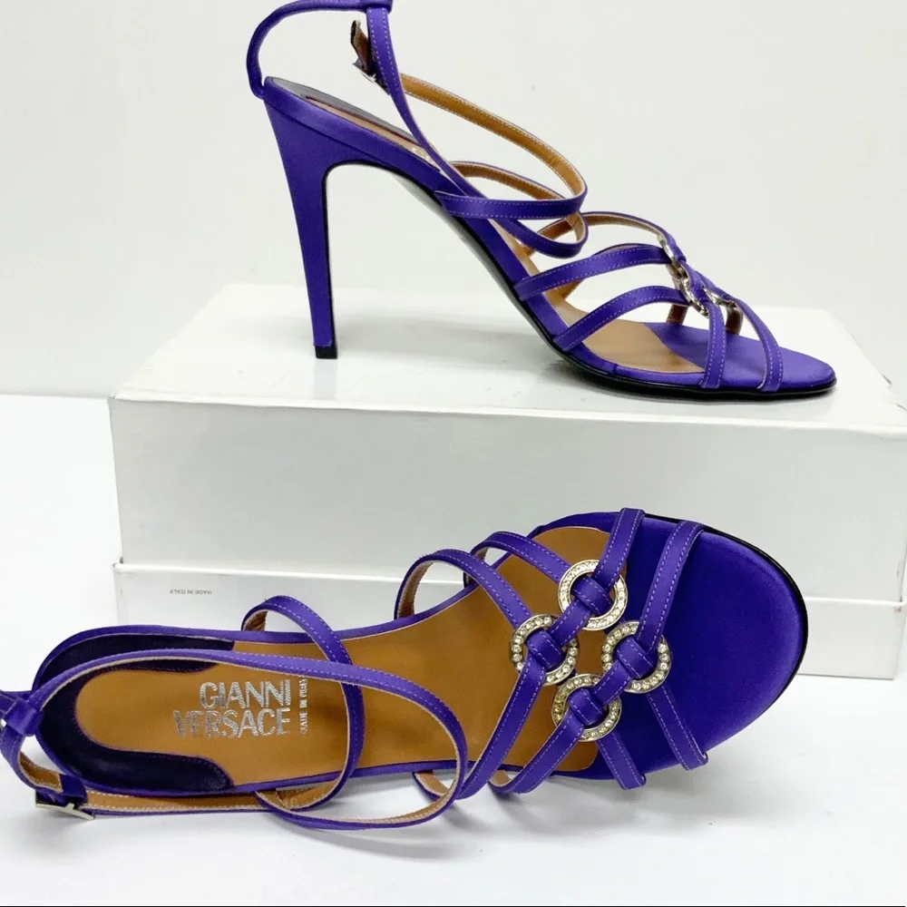 Versace purple satin and rhinestone sandals  38